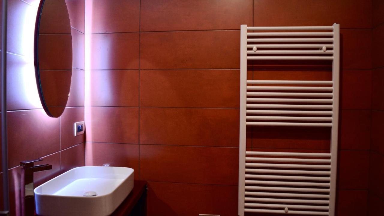 C Rooms - Love Motel Monza Cinisello Balsamo Exterior photo
