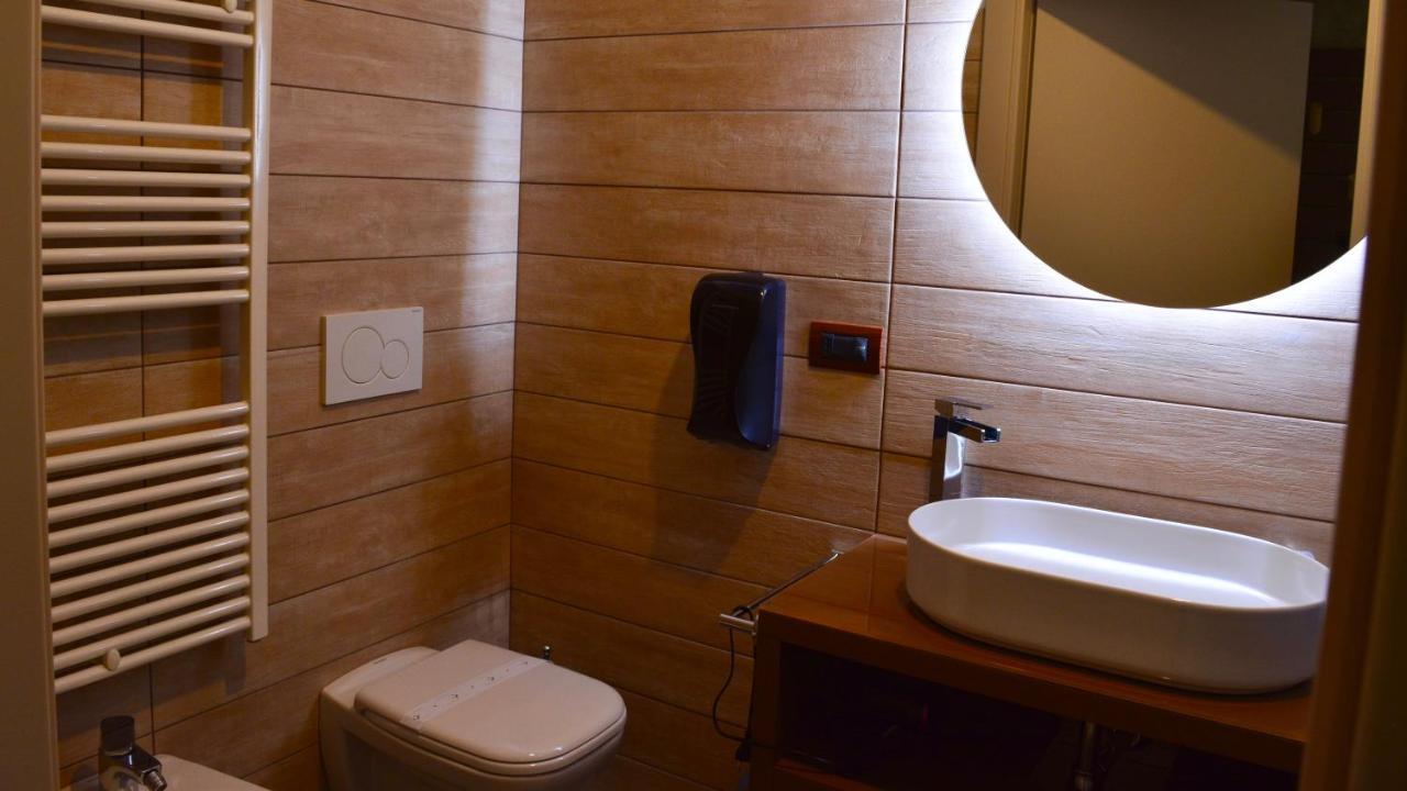 C Rooms - Love Motel Monza Cinisello Balsamo Exterior photo